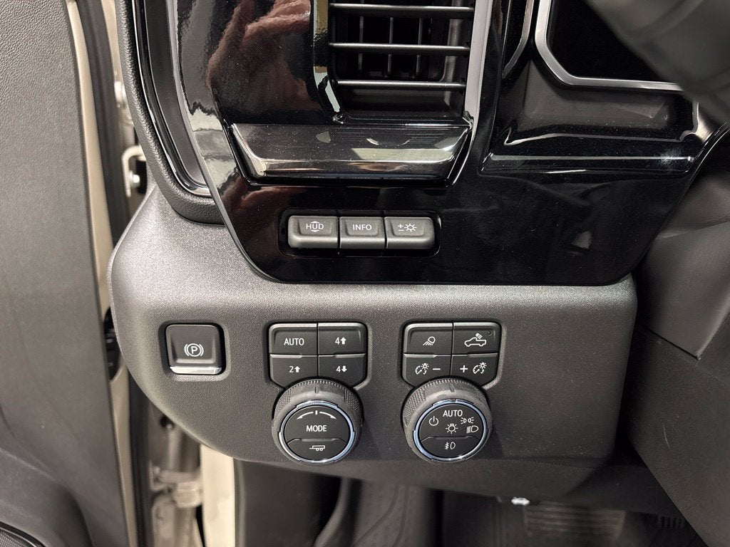 2026 Chevrolet Silverado 1500 ZR2 Crew Cab Short Box 4WD