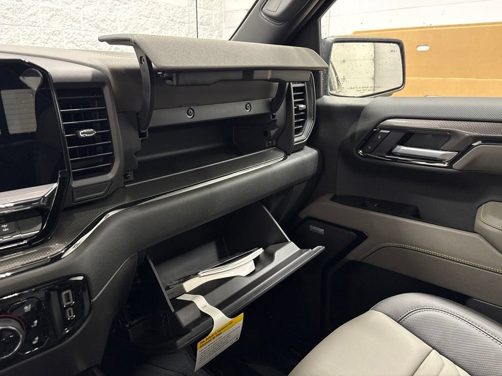 2026 Chevrolet Silverado 1500 ZR2 Crew Cab Short Box 4WD