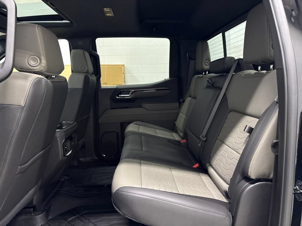 2026 Chevrolet Silverado 1500 ZR2 Crew Cab Short Box 4WD