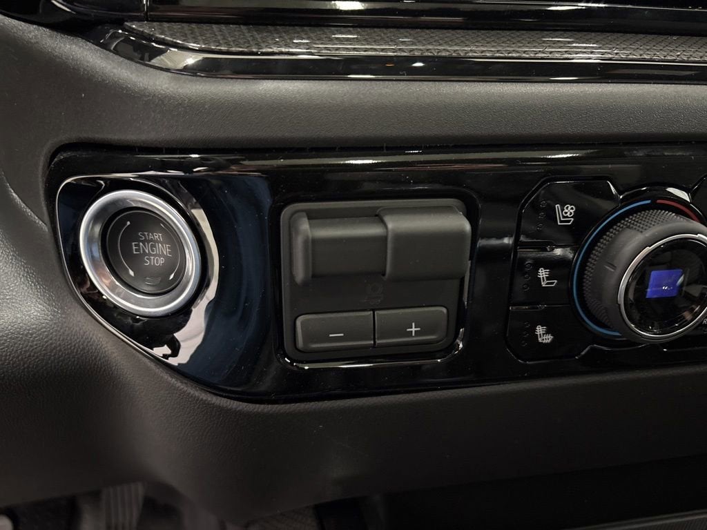 2026 Chevrolet Silverado 1500 ZR2 Crew Cab Short Box 4WD