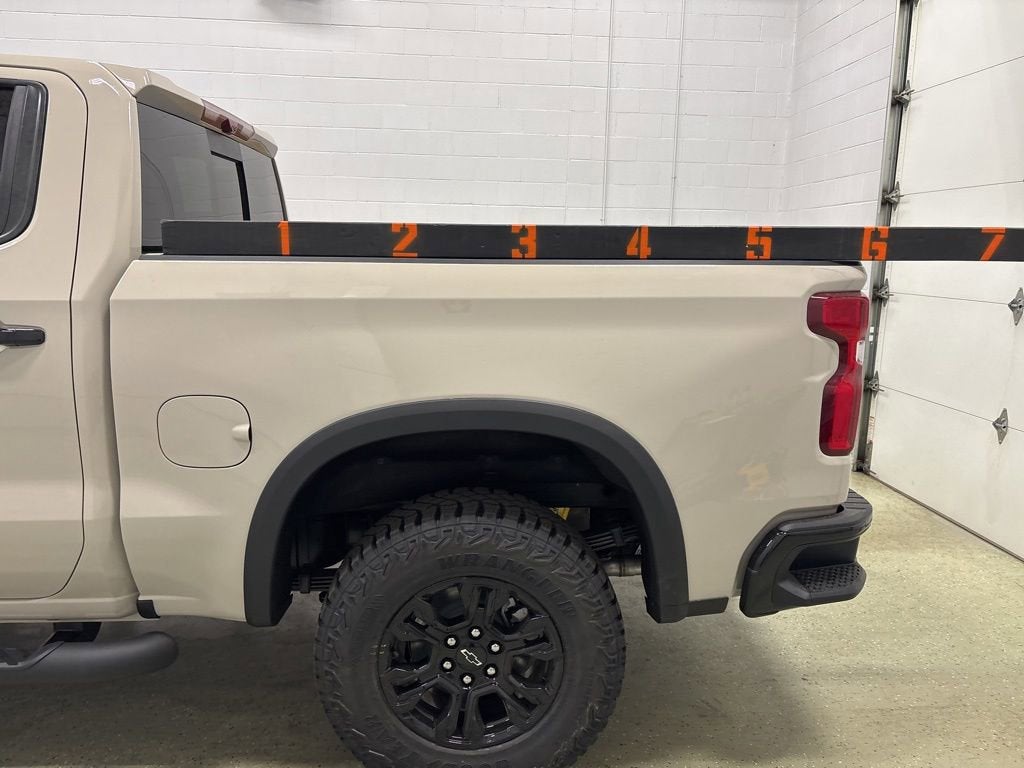 2026 Chevrolet Silverado 1500 ZR2 Crew Cab Short Box 4WD
