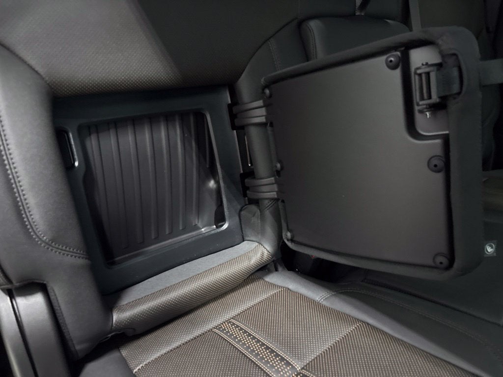 2026 Chevrolet Silverado 1500 High Country Crew Cab Short Box 4WD