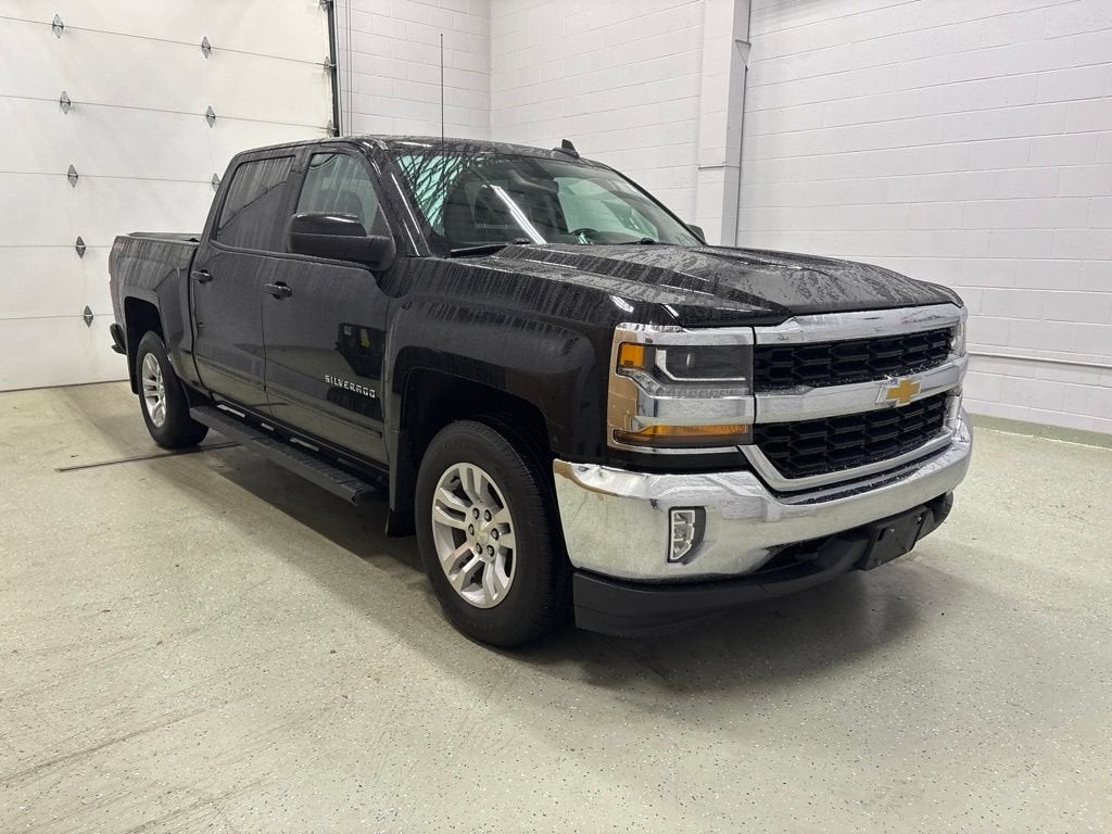Used 2017 Chevrolet Silverado 1500 LT with VIN 3GCUKREC1HG500095 for sale in Rogers, Minnesota