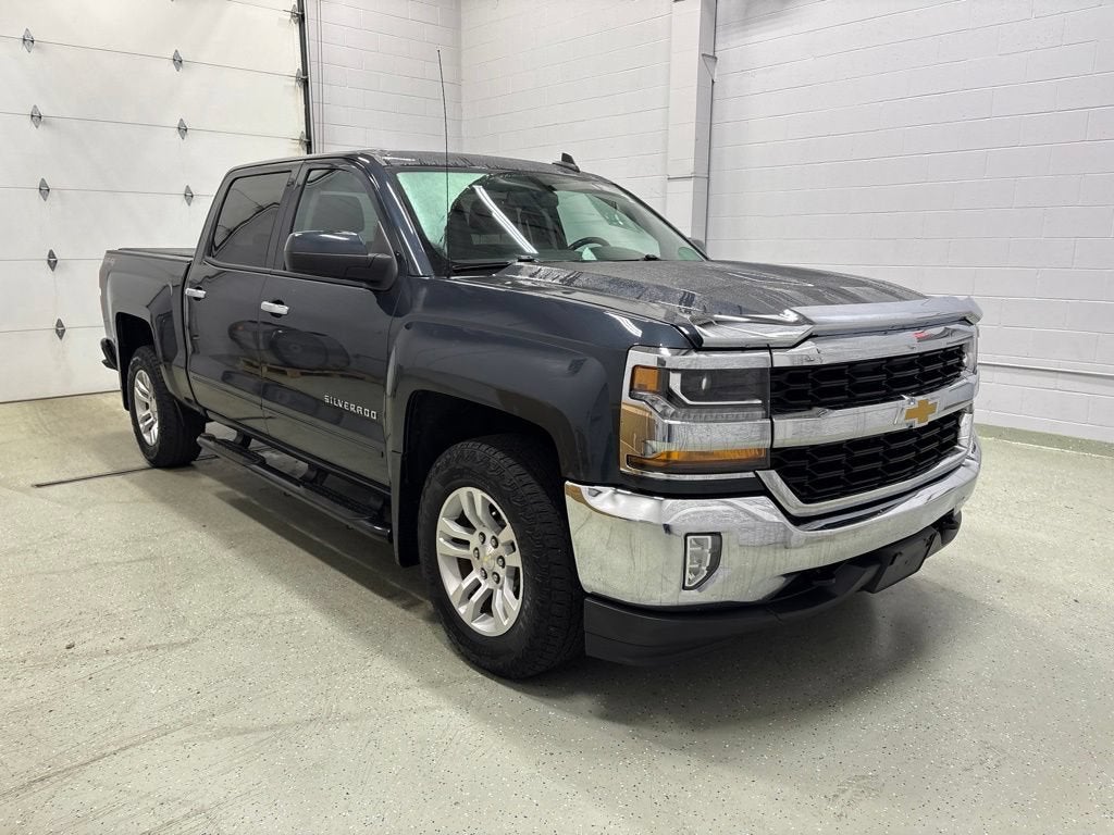 Used 2017 Chevrolet Silverado 1500 LT with VIN 3GCUKREC6HG300572 for sale in Rogers, Minnesota