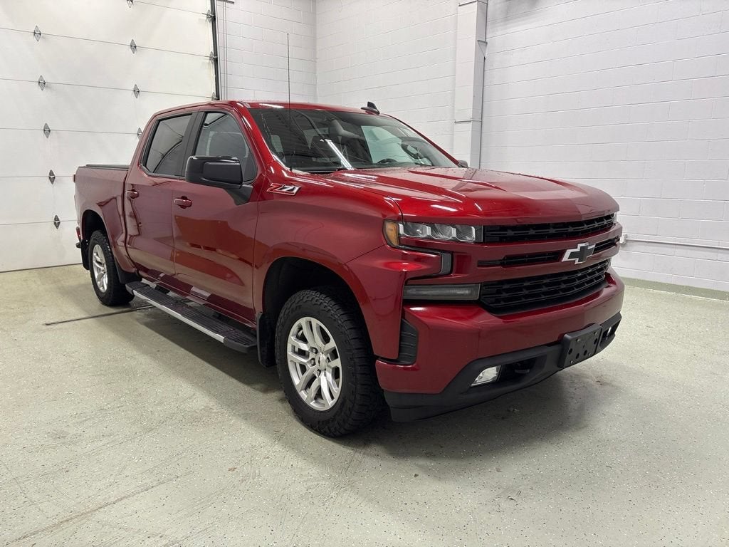 Used 2019 Chevrolet Silverado 1500 RST with VIN 3GCUYEED3KG174727 for sale in Rogers, Minnesota