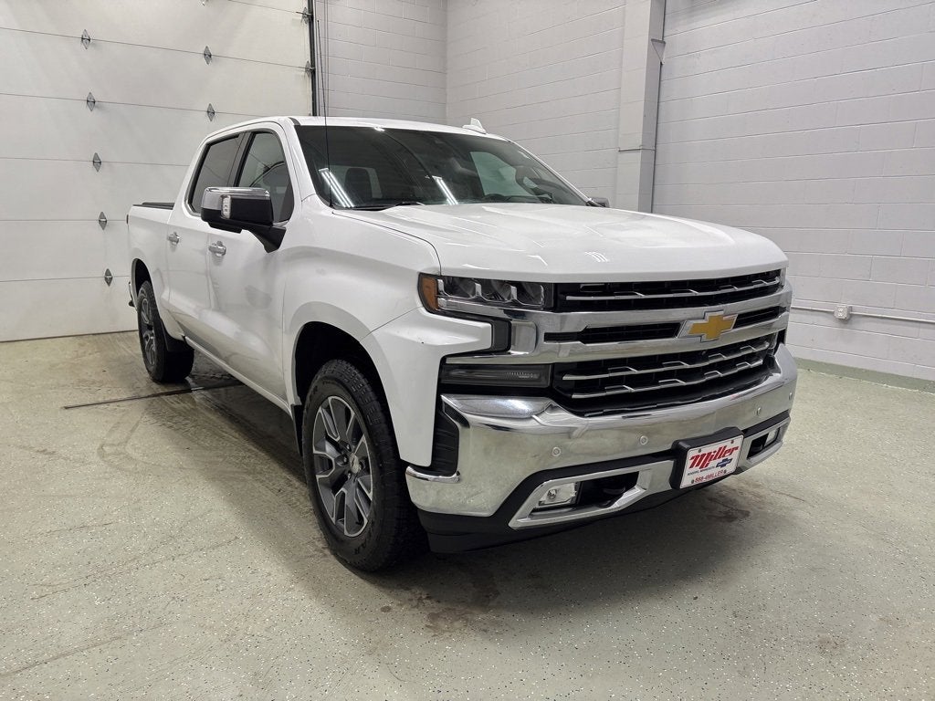 Used 2020 Chevrolet Silverado 1500 LTZ with VIN 3GCUYGED9LG205055 for sale in Rogers, Minnesota