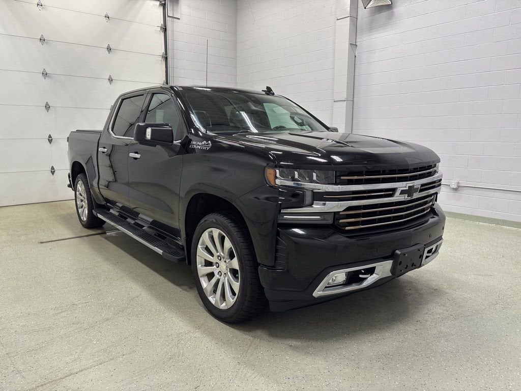 Used 2019 Chevrolet Silverado 1500 High Country with VIN 3GCUYHEL0KG253006 for sale in Rogers, Minnesota