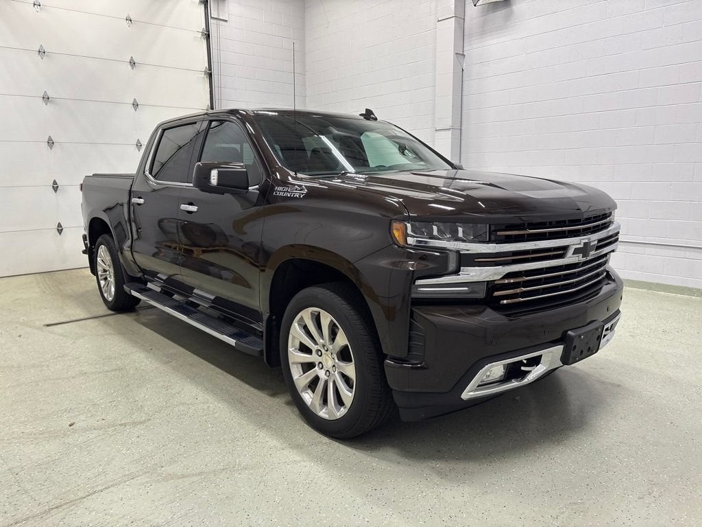 Used 2020 Chevrolet Silverado 1500 High Country with VIN 3GCUYHET5LG169457 for sale in Rogers, Minnesota