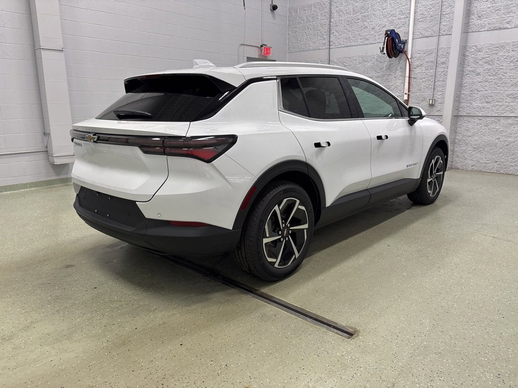 2026 Chevrolet Equinox EV LT SUV FWD