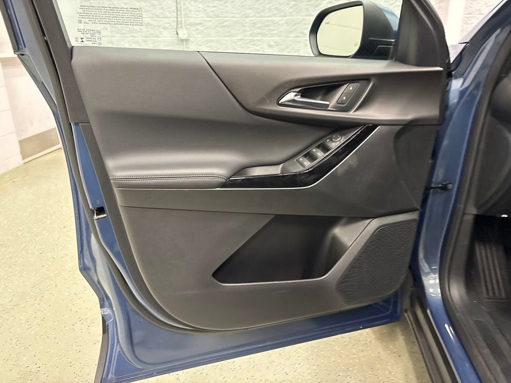 2027 Chevrolet Equinox LT SUV FWD