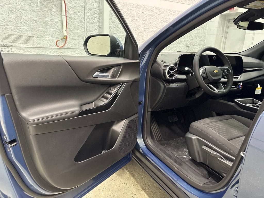 2027 Chevrolet Equinox LT SUV FWD