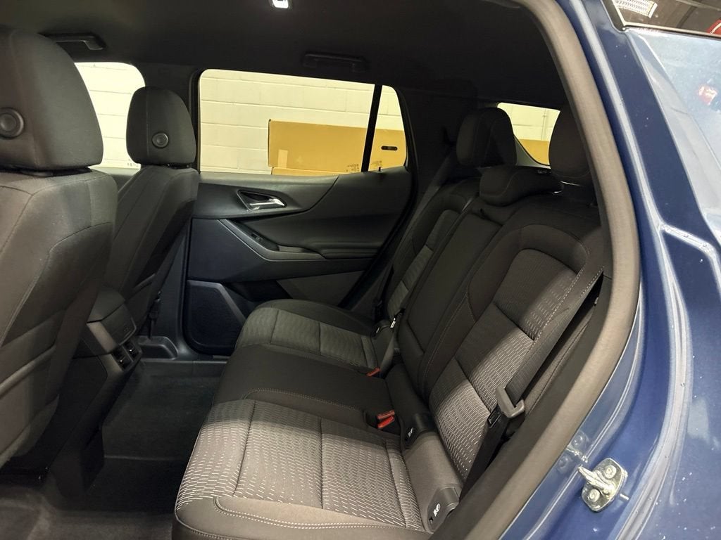 2027 Chevrolet Equinox LT SUV FWD
