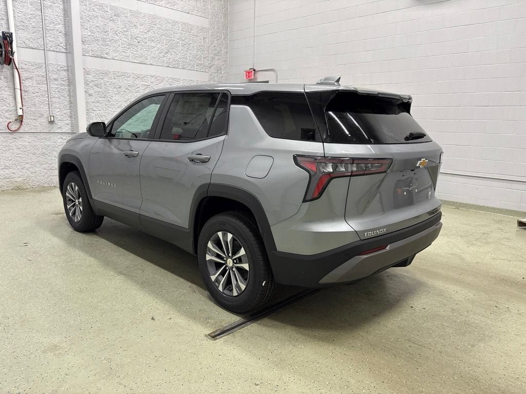 2027 Chevrolet Equinox LT SUV FWD