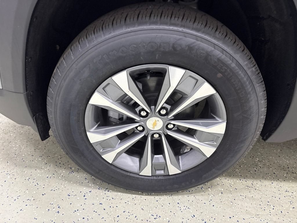 2027 Chevrolet Equinox LT SUV FWD