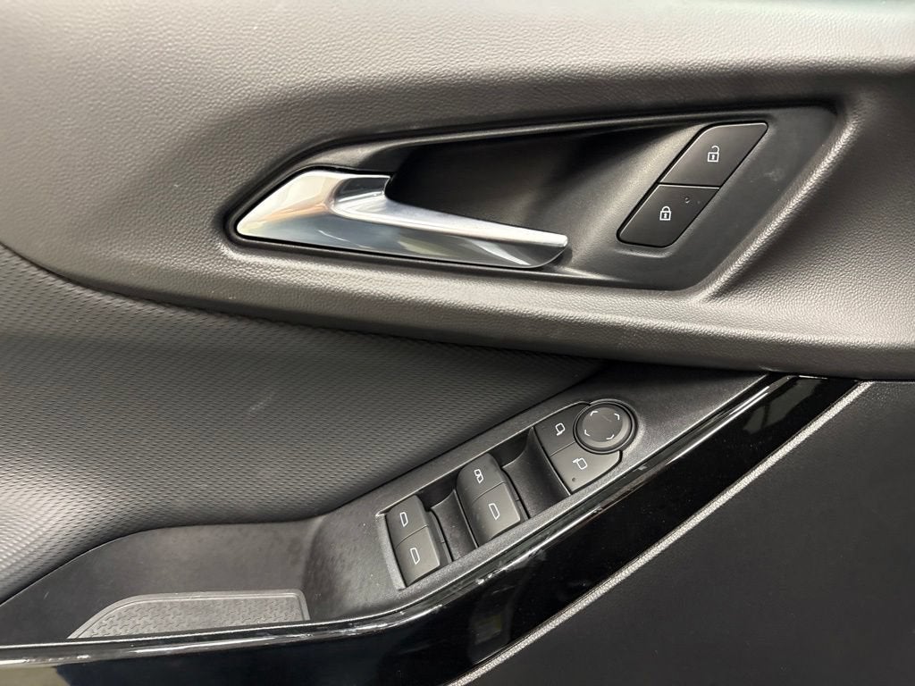 2027 Chevrolet Equinox LT SUV FWD