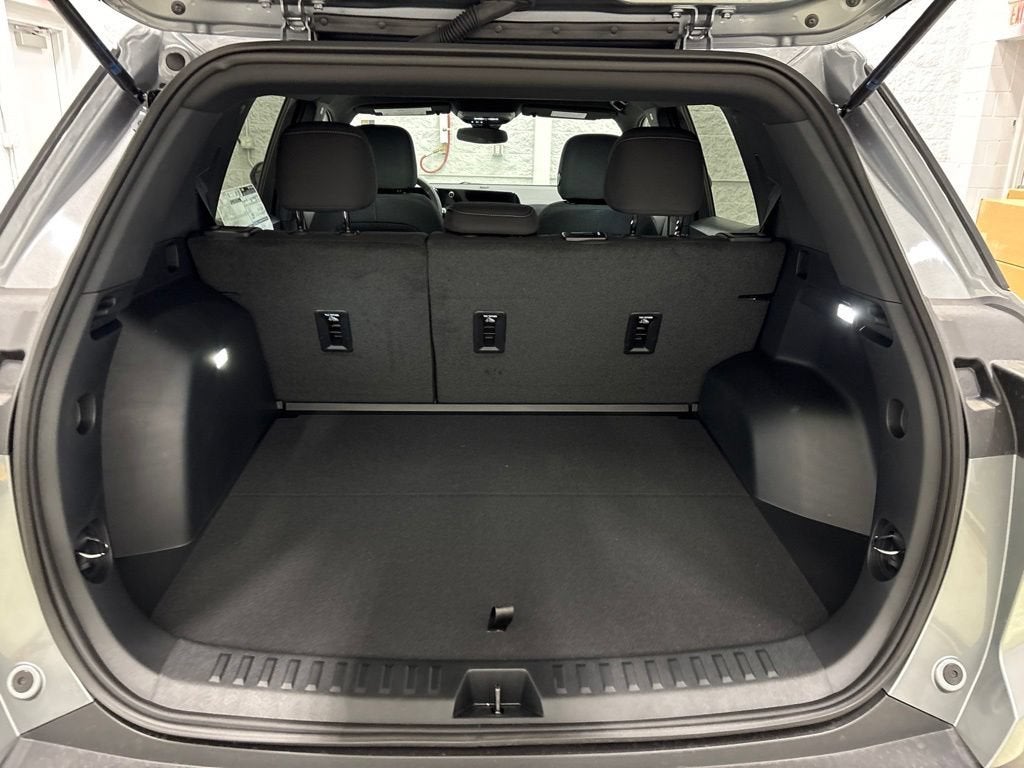 2027 Chevrolet Equinox LT SUV FWD