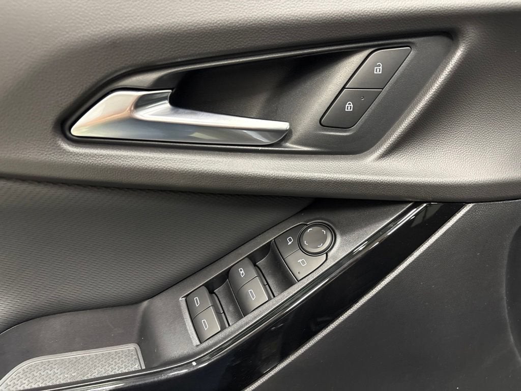 2027 Chevrolet Equinox LT SUV FWD