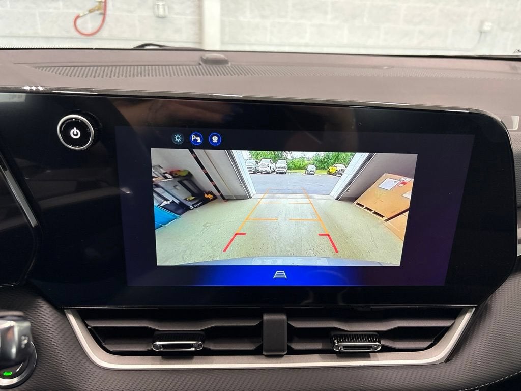 2027 Chevrolet Equinox LT SUV FWD