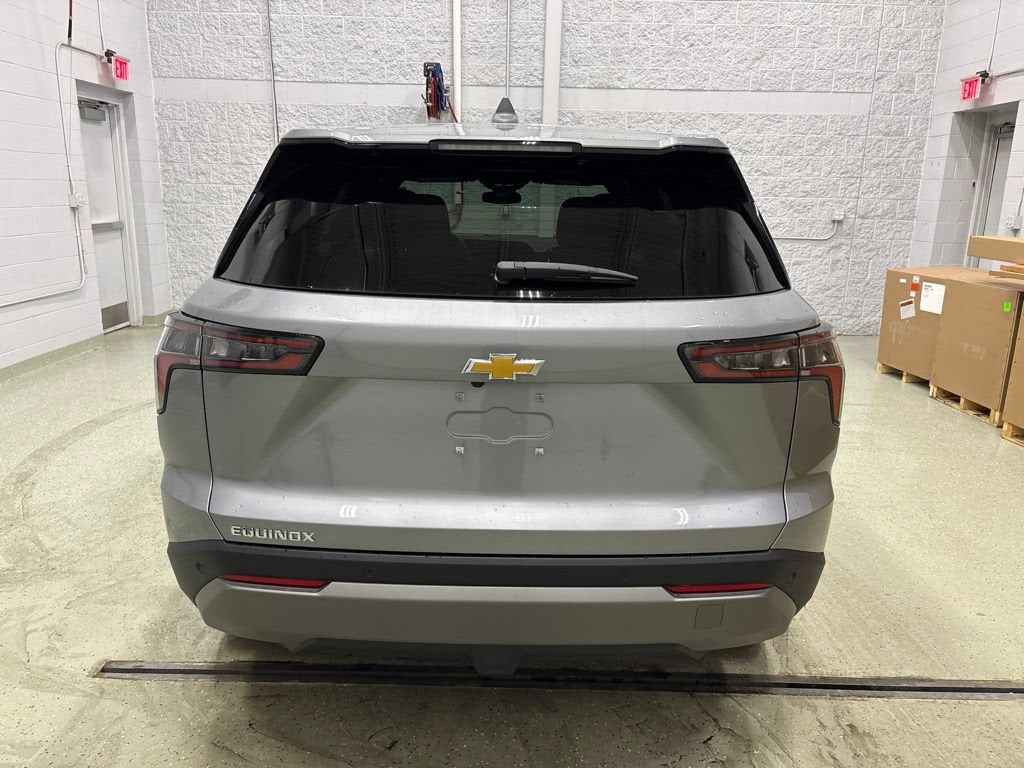 2027 Chevrolet Equinox LT SUV FWD