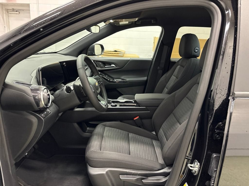 2027 Chevrolet Equinox LT SUV FWD