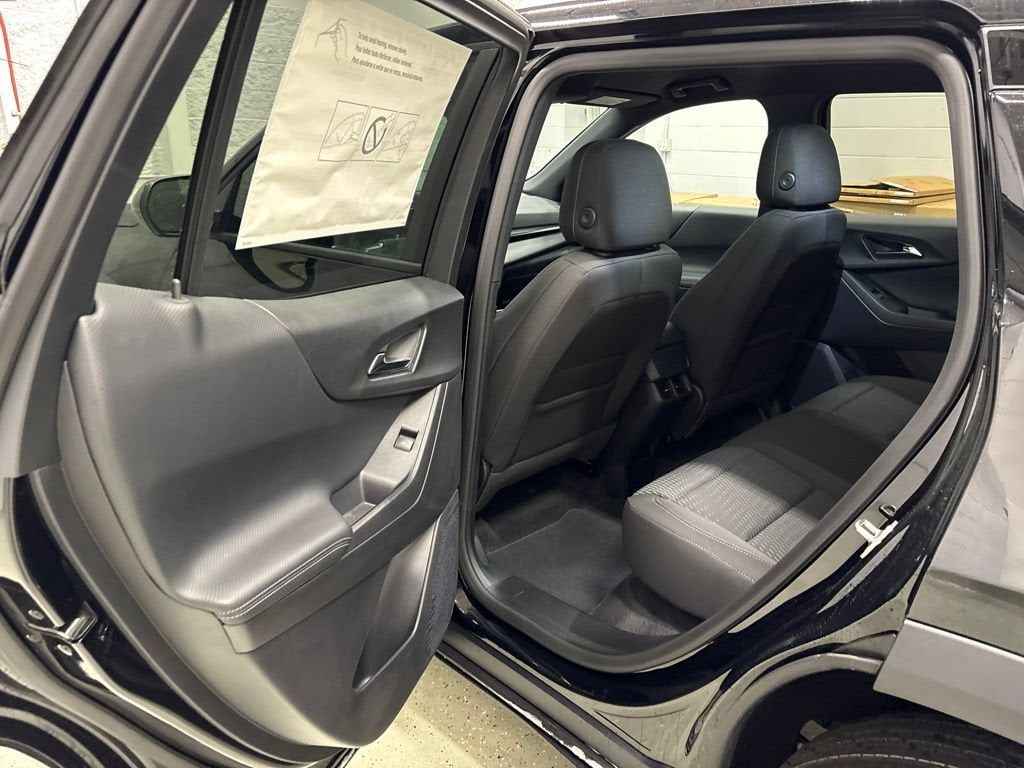 2027 Chevrolet Equinox LT SUV FWD