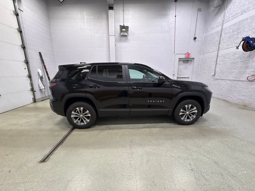 2027 Chevrolet Equinox LT SUV FWD