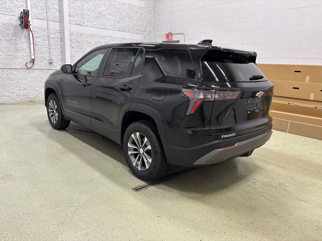 2027 Chevrolet Equinox LT SUV FWD