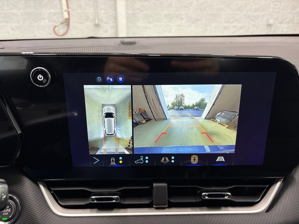 2027 Chevrolet Equinox LT SUV AWD