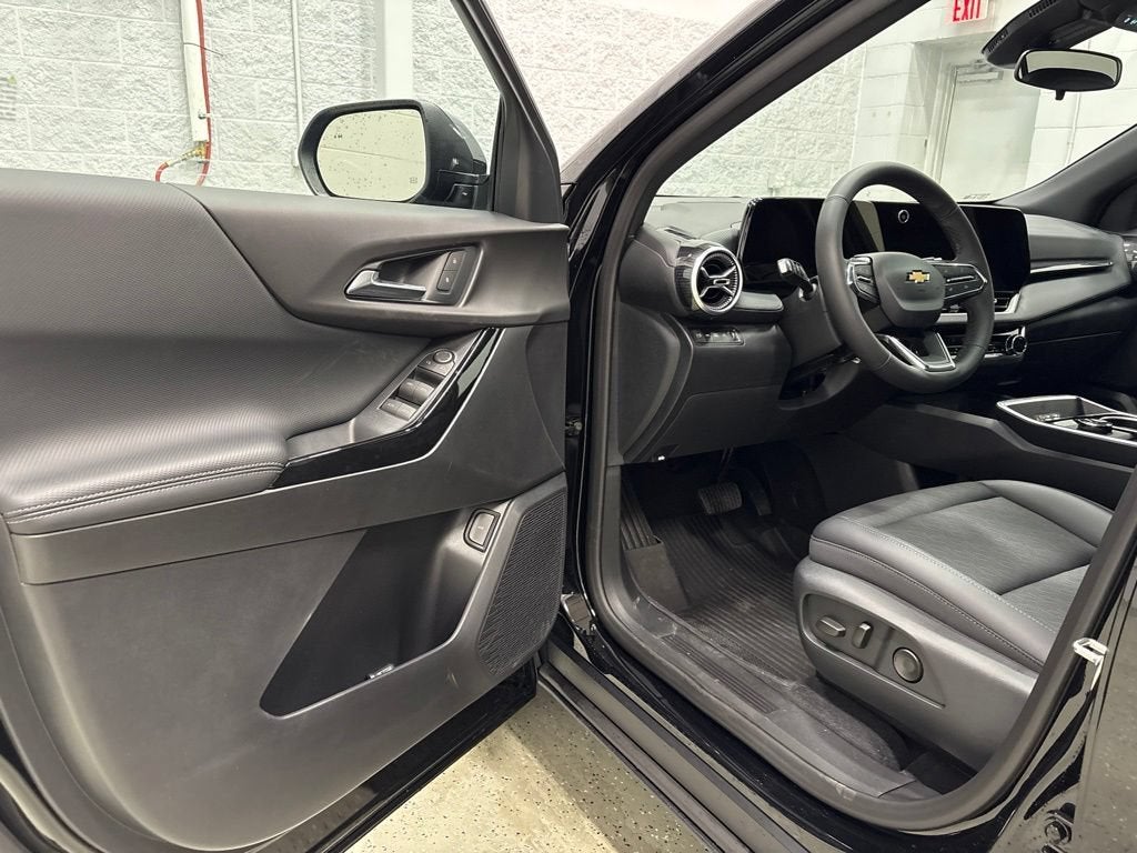 2027 Chevrolet Equinox LT SUV AWD