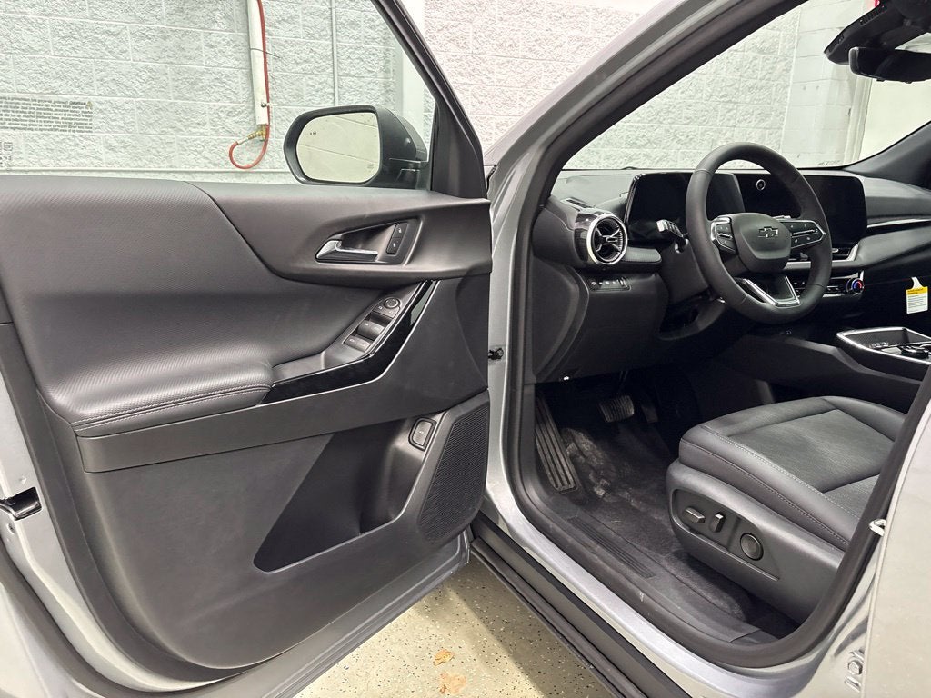 2027 Chevrolet Equinox LT SUV AWD