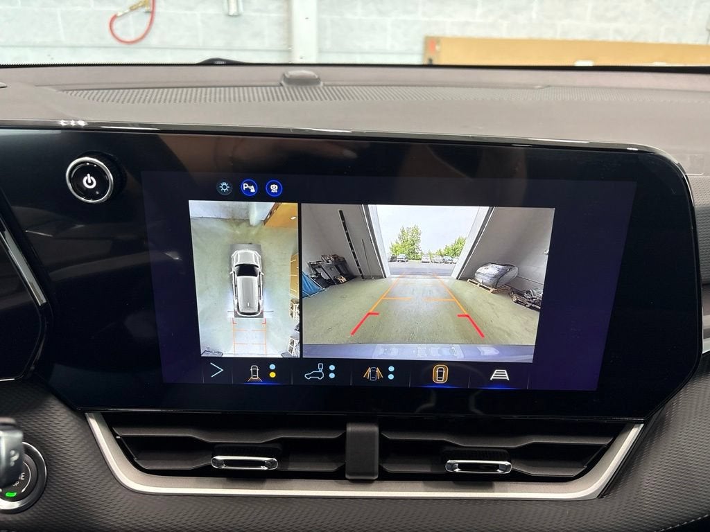 2027 Chevrolet Equinox LT SUV AWD