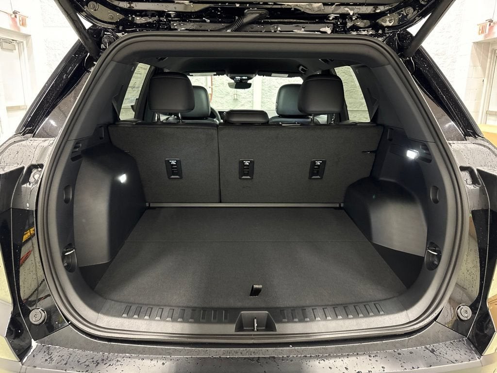 2027 Chevrolet Equinox LT SUV AWD