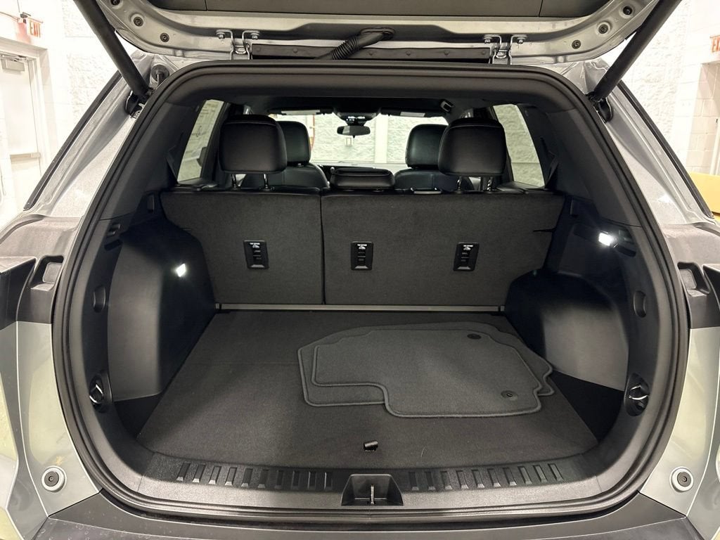 2027 Chevrolet Equinox LT SUV AWD