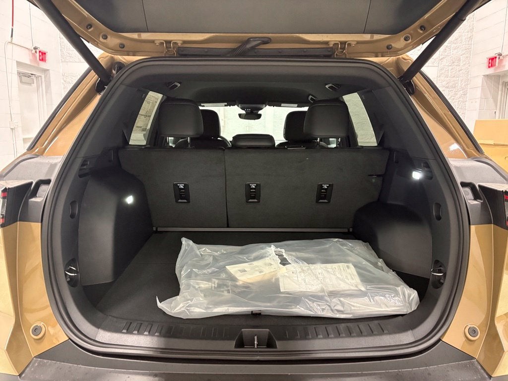 2027 Chevrolet Equinox LT SUV AWD