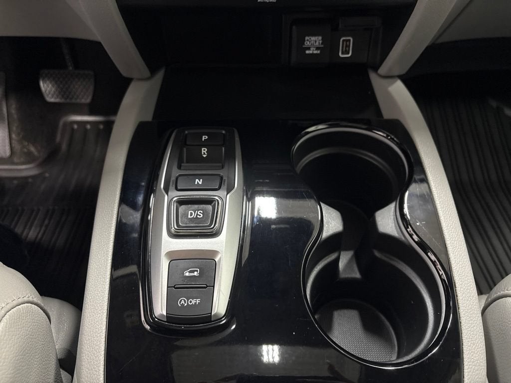 2022 Honda Pilot AWD Touring 8 Passenger
