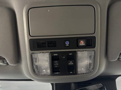 2022 Honda Pilot AWD Touring 8 Passenger