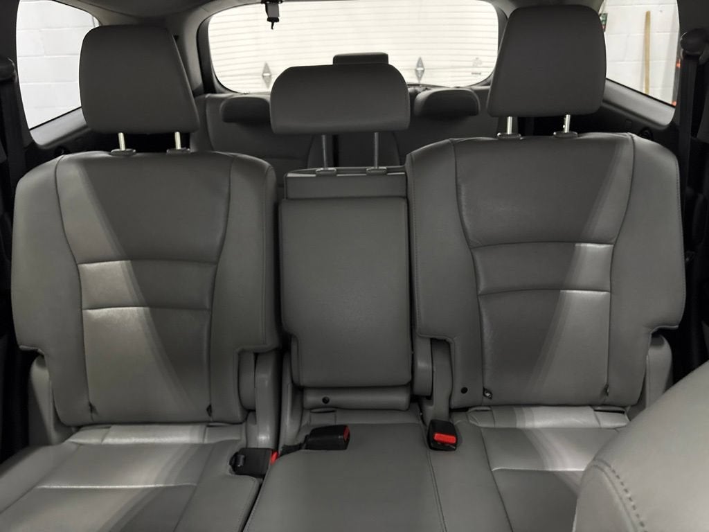 2022 Honda Pilot AWD Touring 8 Passenger