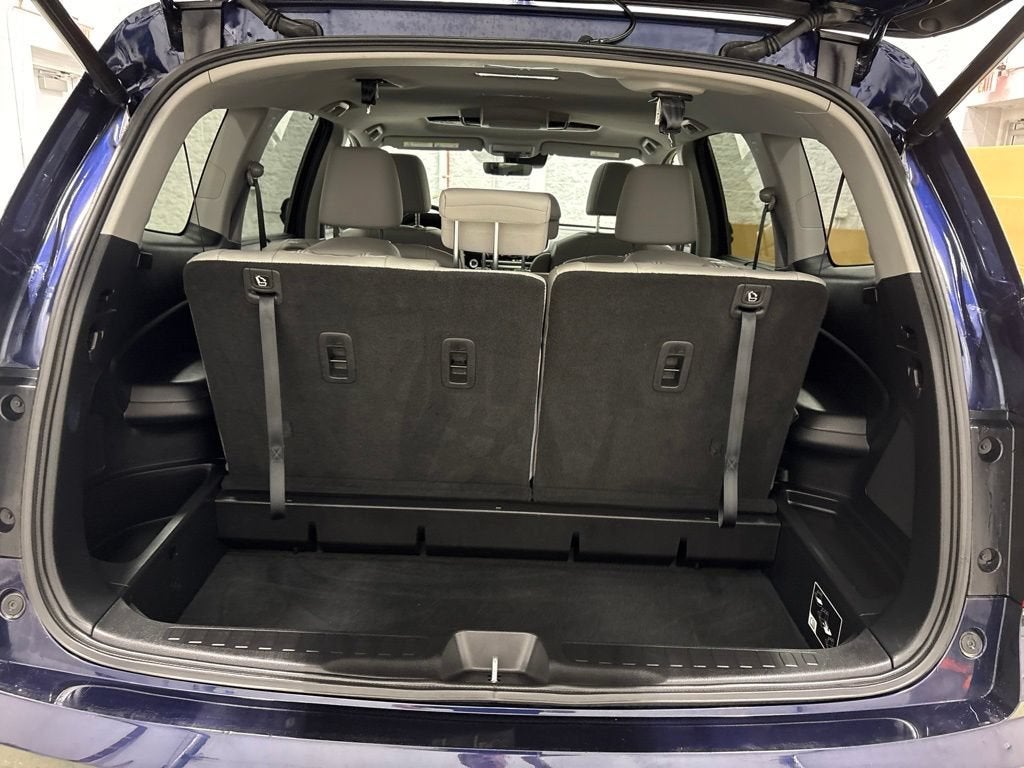 2022 Honda Pilot AWD Touring 8 Passenger
