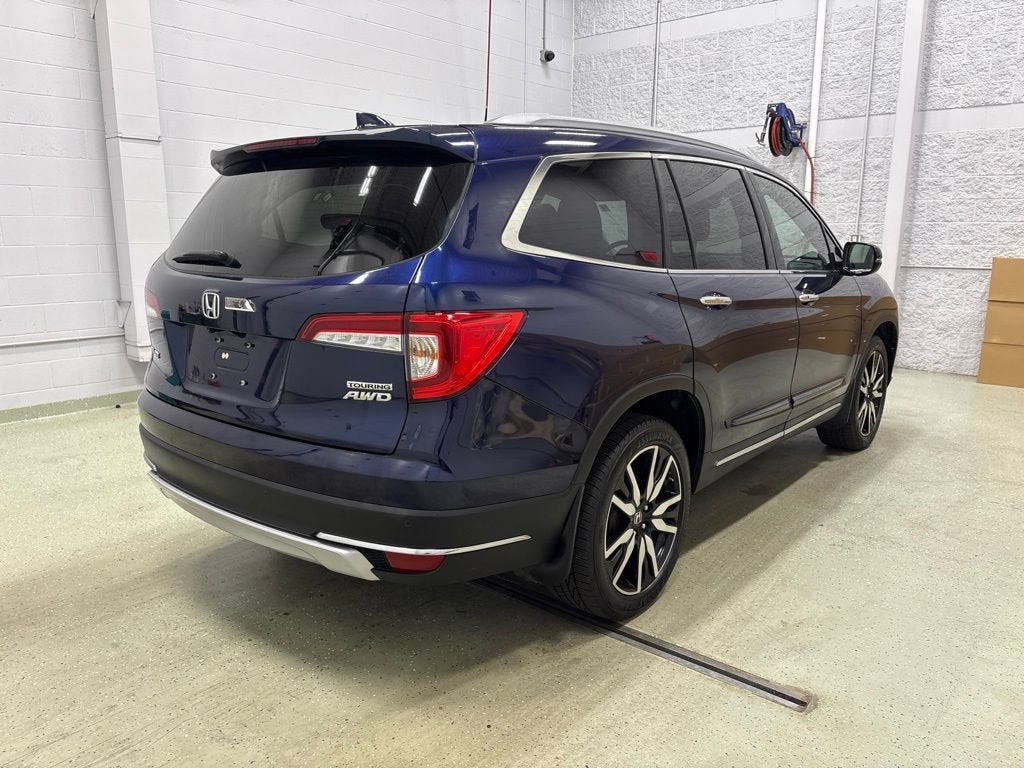 2022 Honda Pilot AWD Touring 8 Passenger