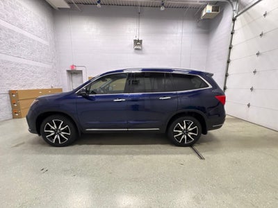 2022 Honda Pilot AWD Touring 8 Passenger