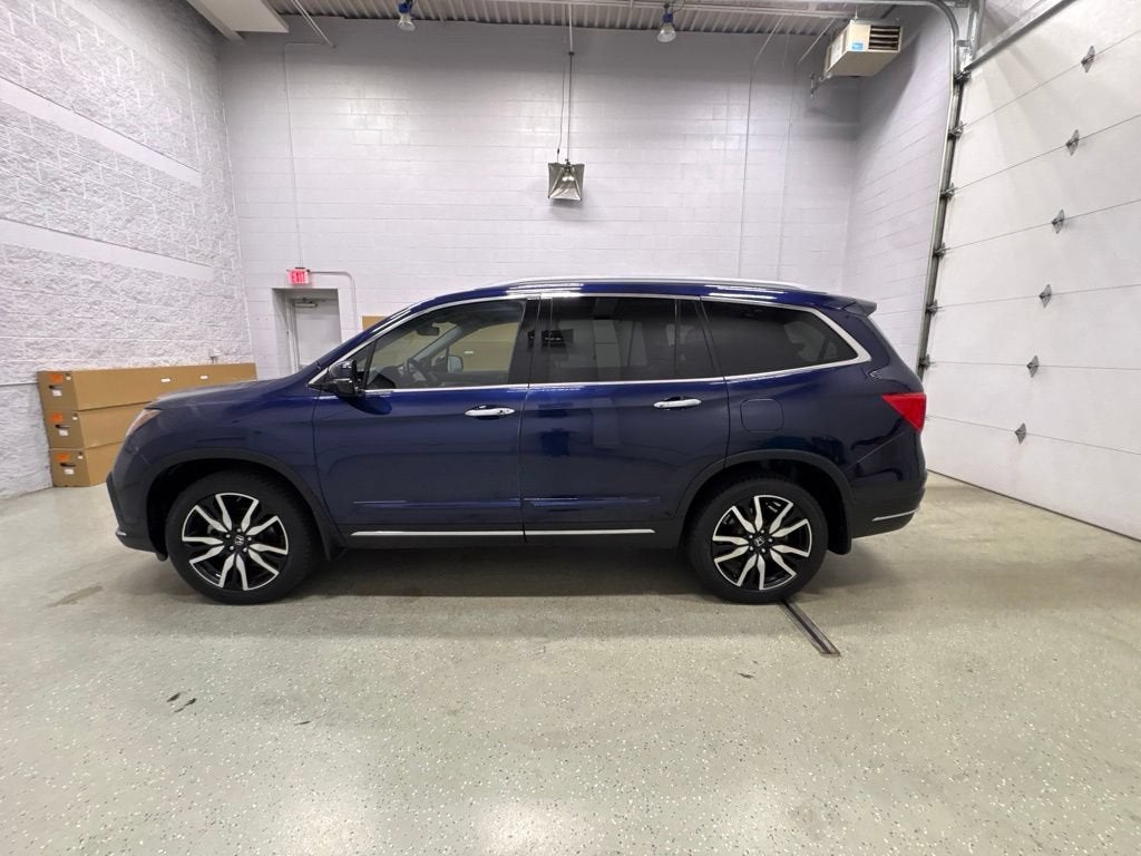 2022 Honda Pilot AWD Touring 8 Passenger