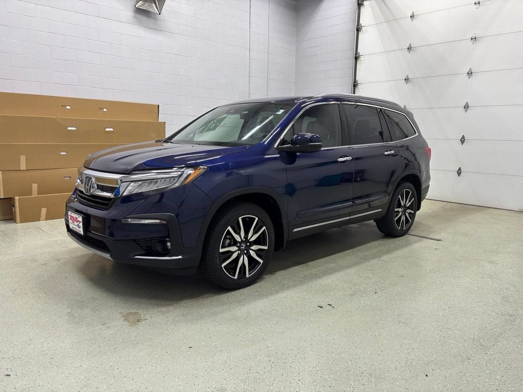 2022 Honda Pilot AWD Touring 8 Passenger