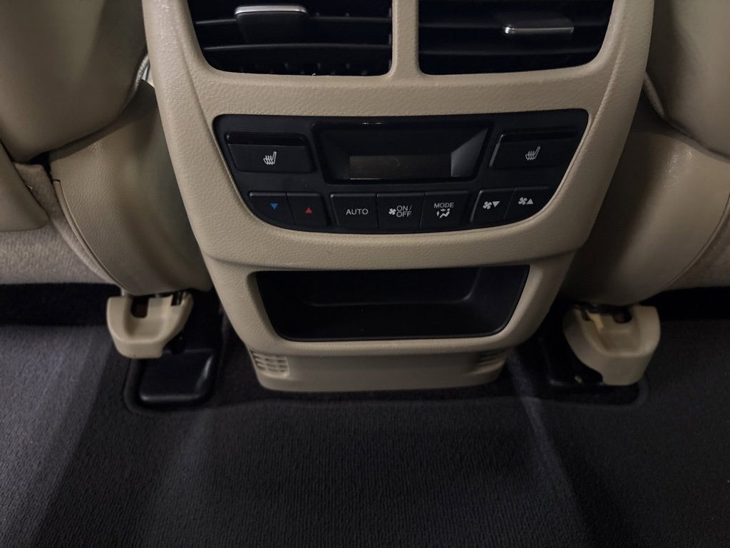 2017 Acura MDX w/Advance Package