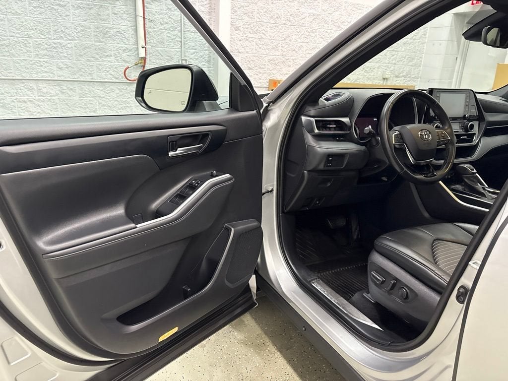 2021 Toyota Highlander XSE