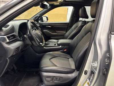 2021 Toyota Highlander XSE
