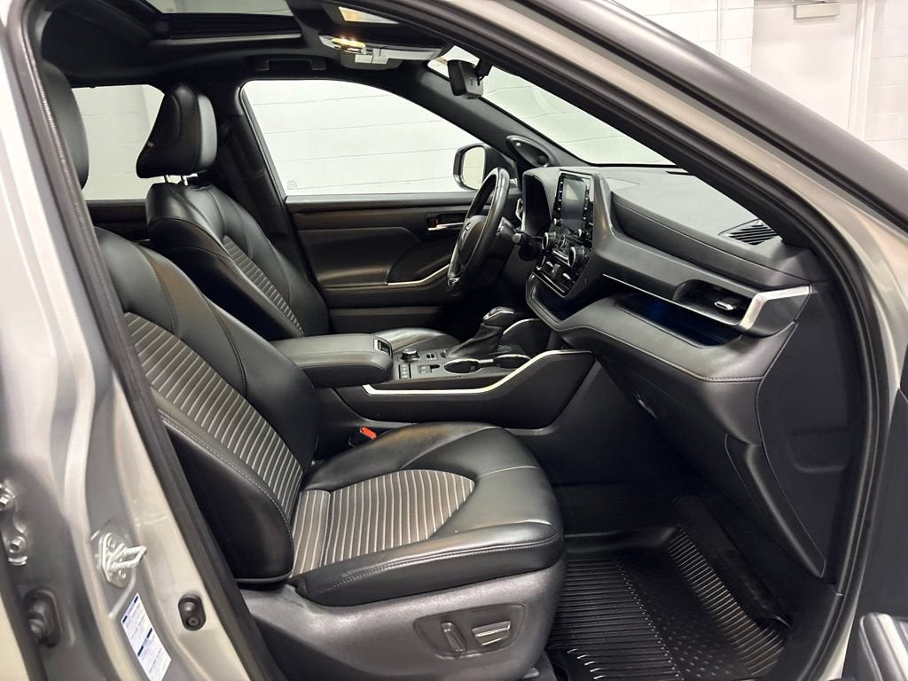 2021 Toyota Highlander XSE