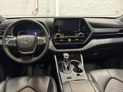 2022 Toyota Highlander XSE