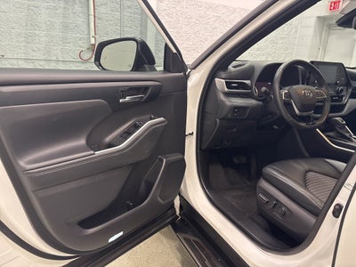 2022 Toyota Highlander XSE