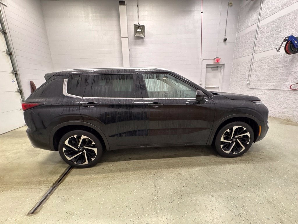 2022 Mitsubishi Outlander SEL