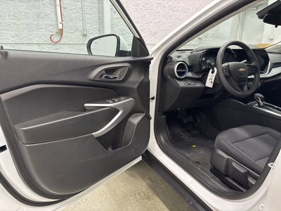 2026 Chevrolet Trax LS SUV FWD